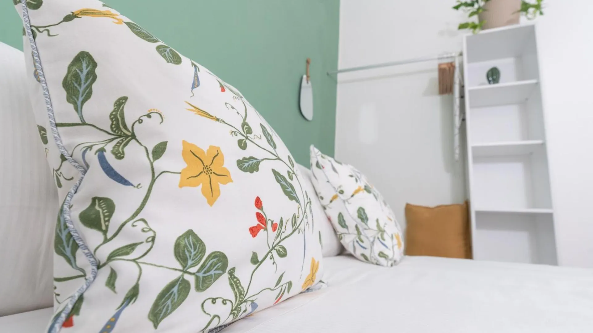 Cozy Apartment Near Termini Station Рим