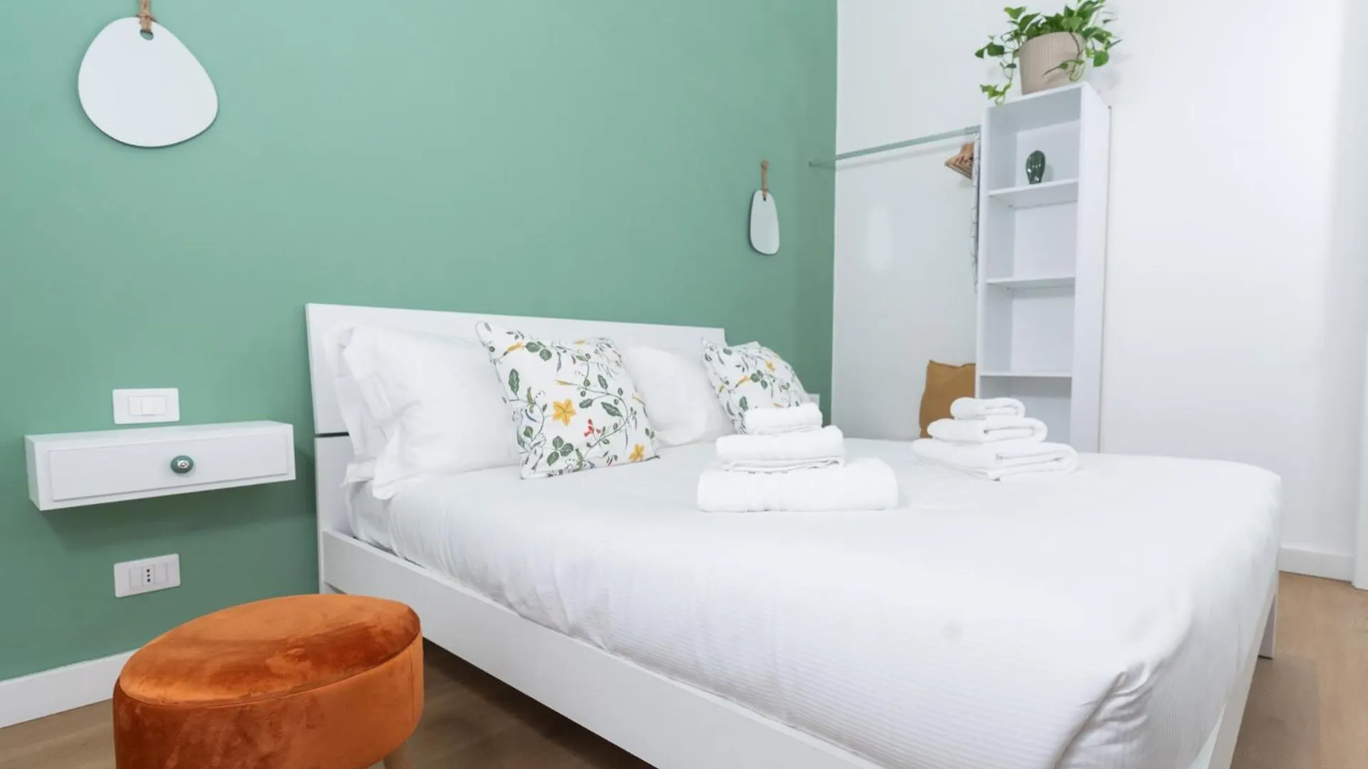 Cozy Apartment Near Termini Station  Рим